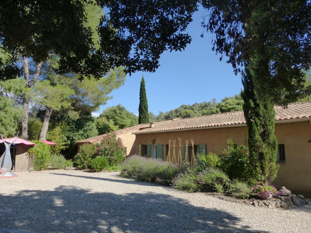 La Genestiere Bed and Breakfast Clermont-lʼHérault Εξωτερικό φωτογραφία
